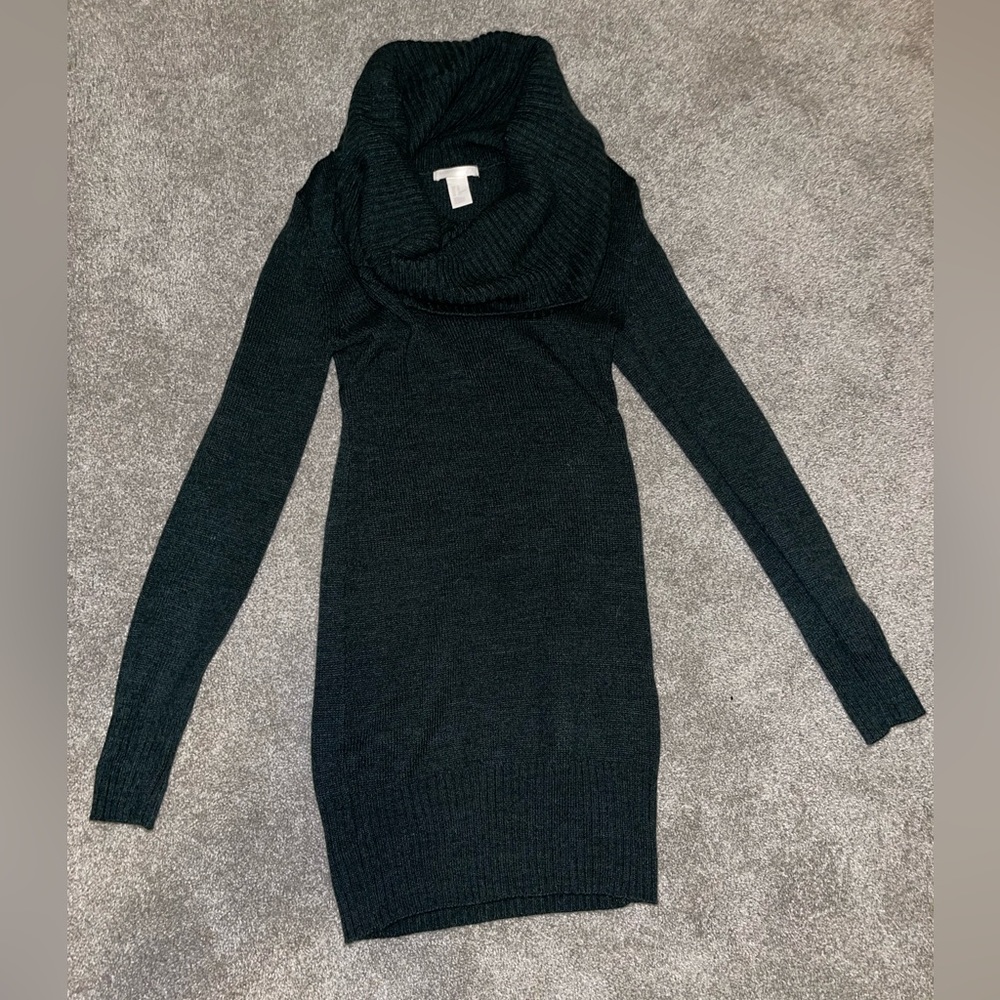 Sweater dress perfect with leggings